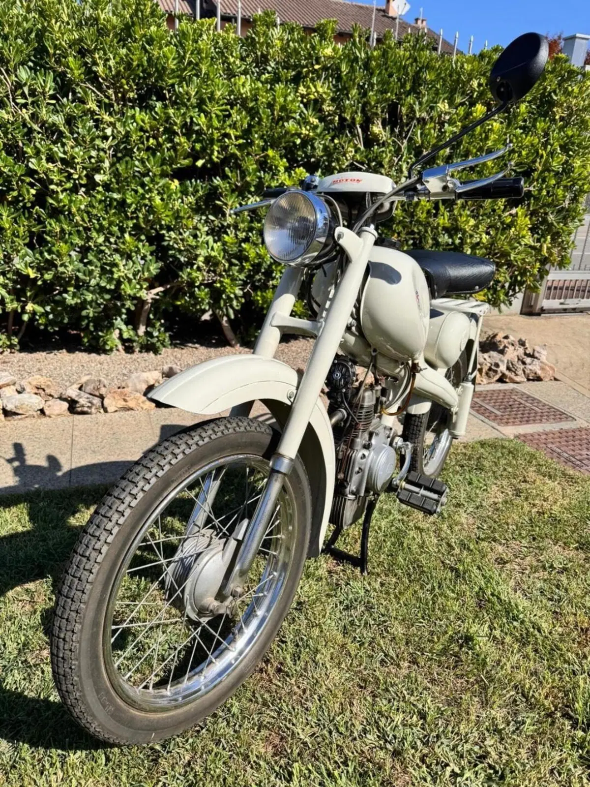 Motom Moto 48 (3)