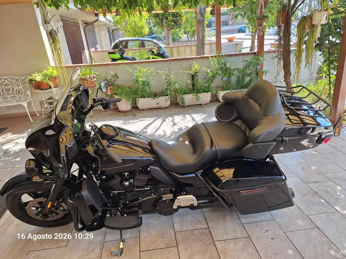 Harley-Davidson 114 Electra Glide Ultra Limited (2021 - 22) - FLHTK (2)