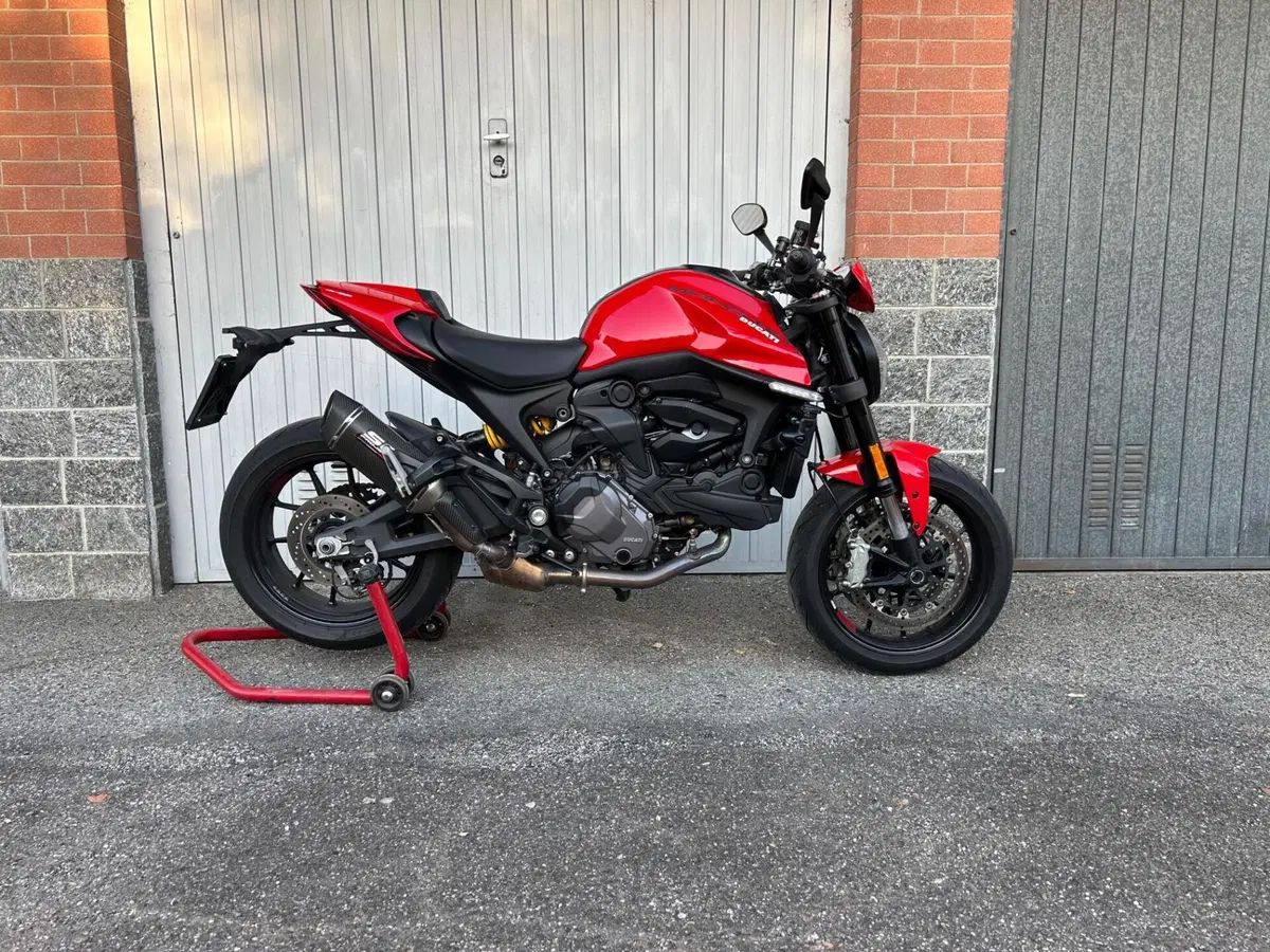 Ducati Monster 937 + (2021 - 25)