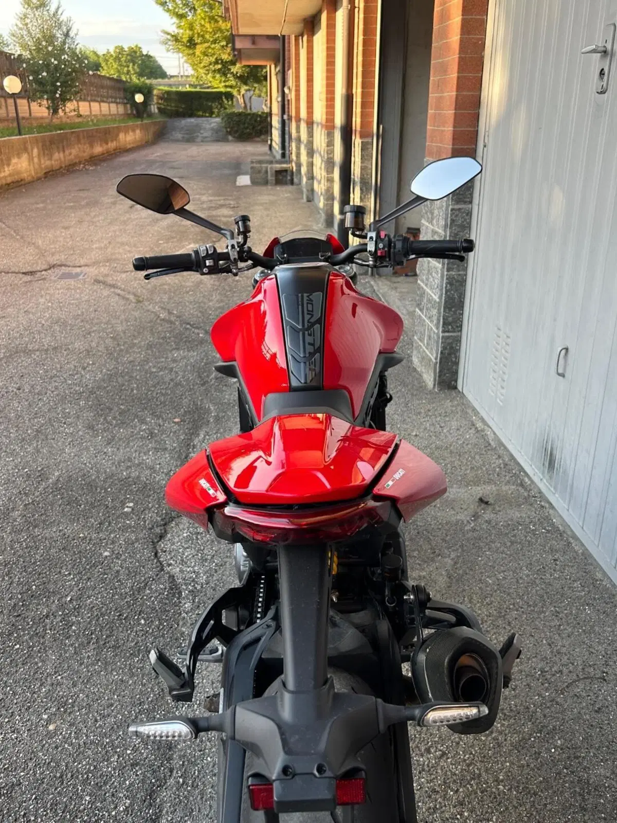 Ducati Monster 937 + (2021 - 25) (4)