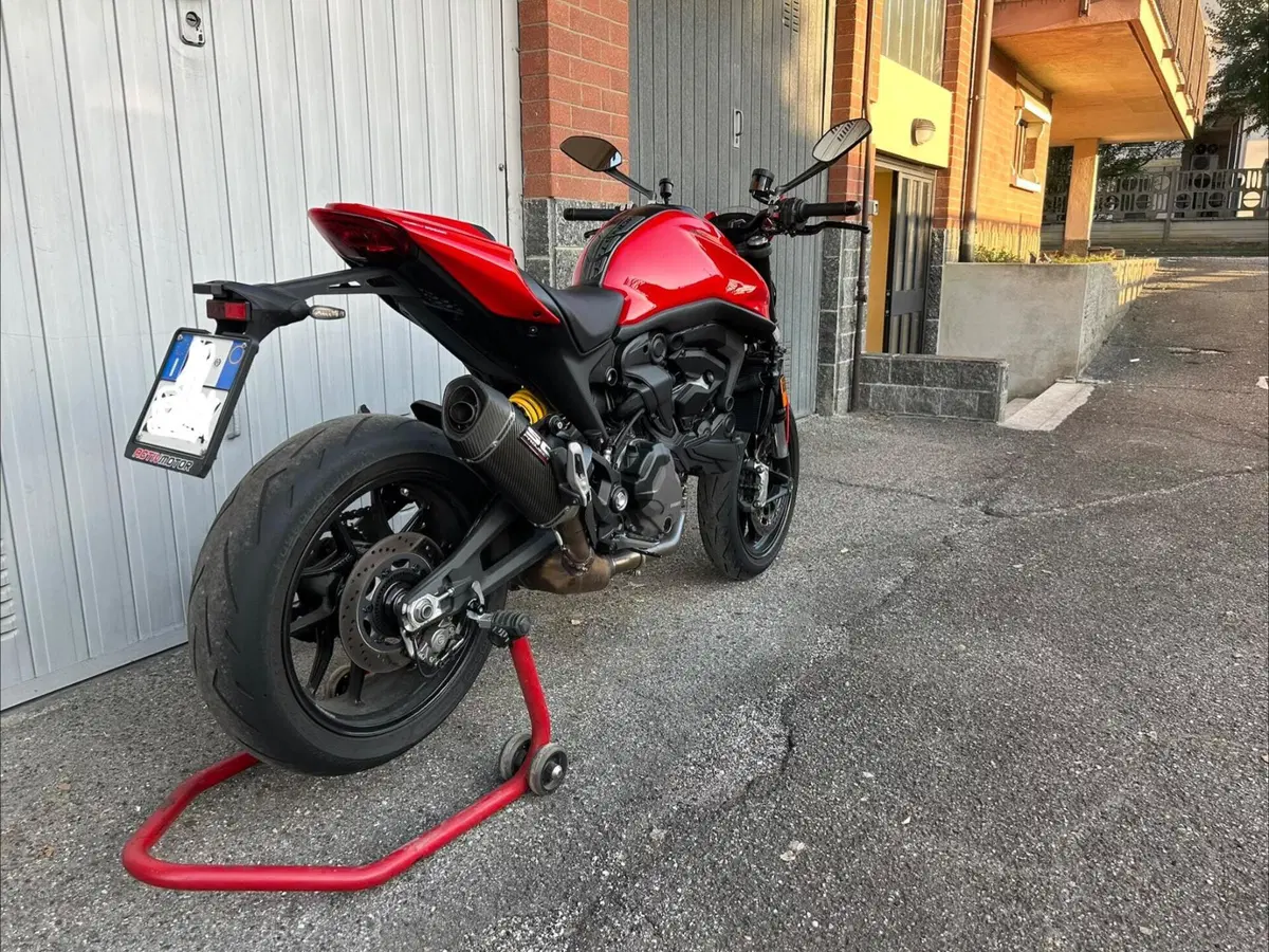 Ducati Monster 937 + (2021 - 25) (5)