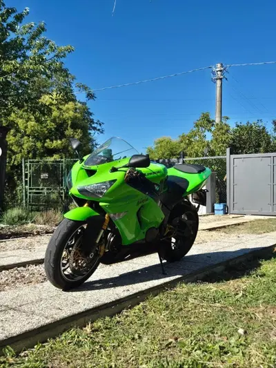 Kawasaki Ninja 636 ZX-6R (2005 - 06) usata
