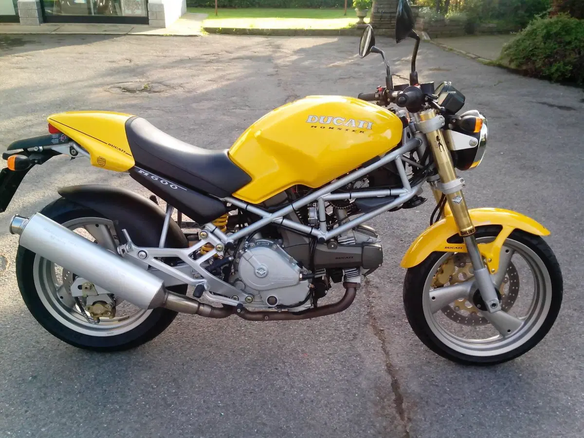 Ducati 600