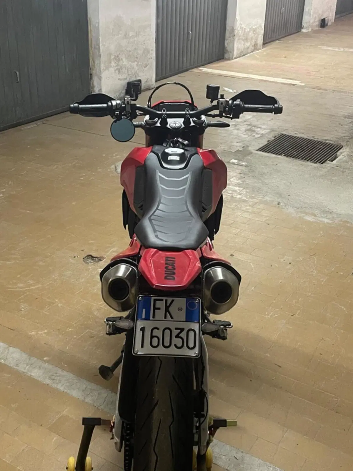 Ducati Hypermotard 698 Mono (2024 - 26) (4)