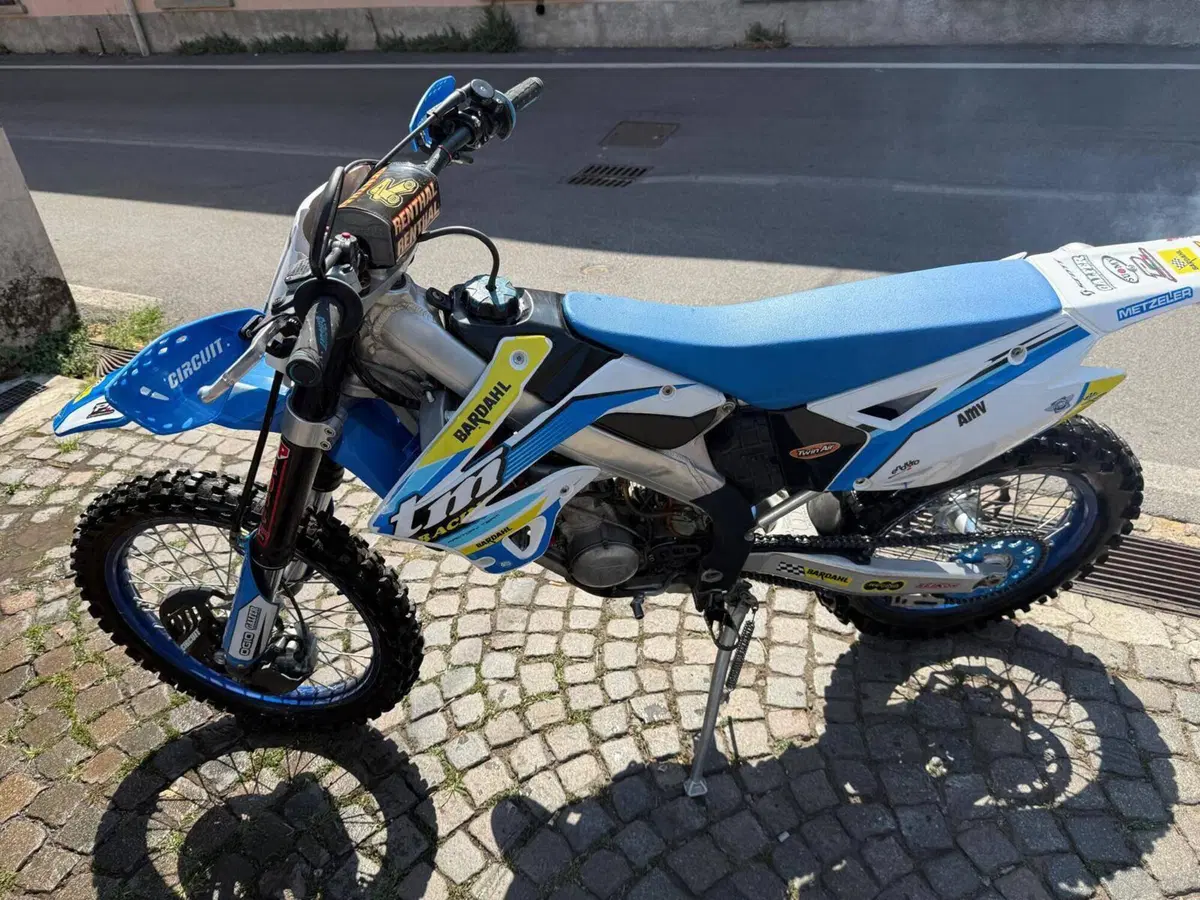 Tm Moto EN 144 (2013)