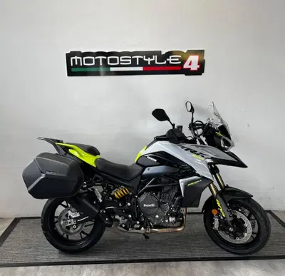 Benelli TRK 902 Stradale (2026) nuova