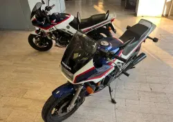 Honda  n°2  VF500F  d'epoca