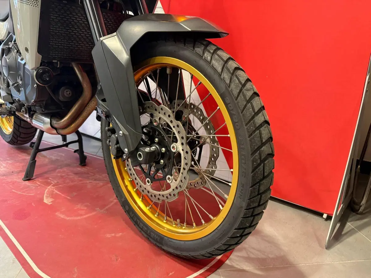Honda Transalp XL750 (2025) (10)