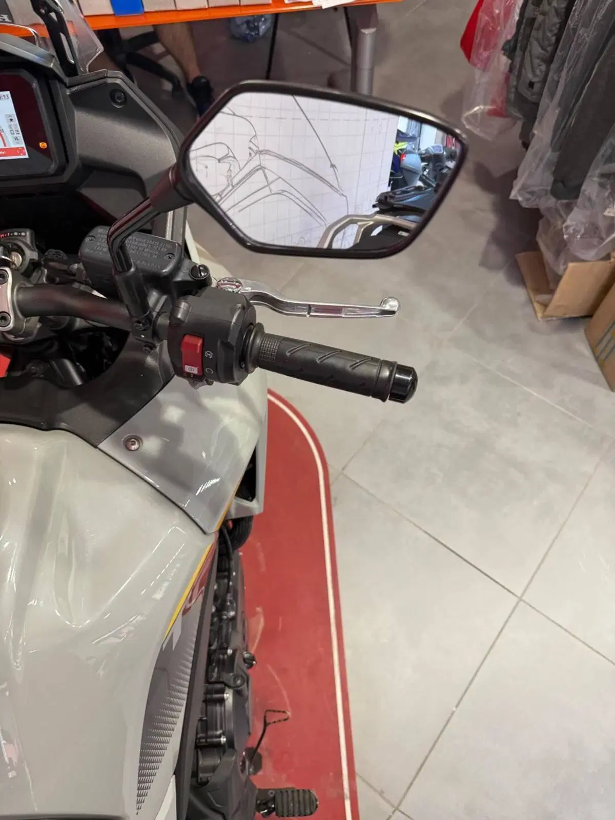 Honda Transalp XL750 (2025) (15)