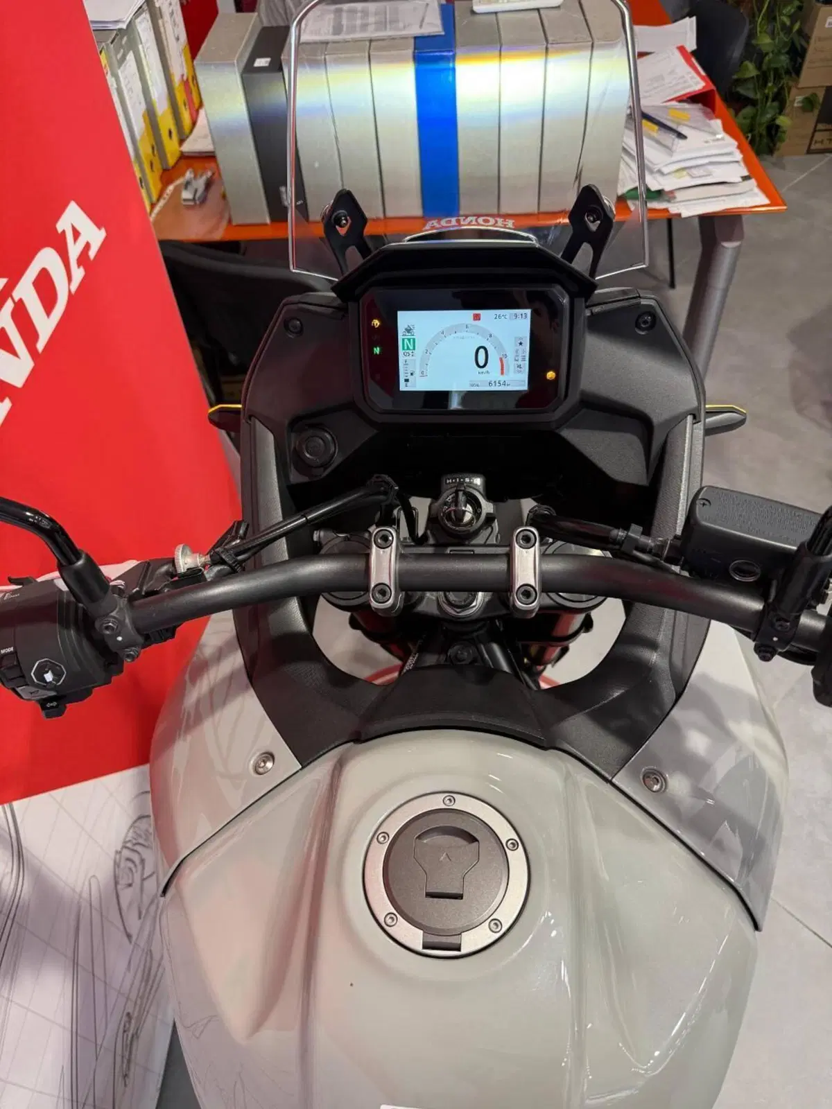 Honda Transalp XL750 (2025) (14)