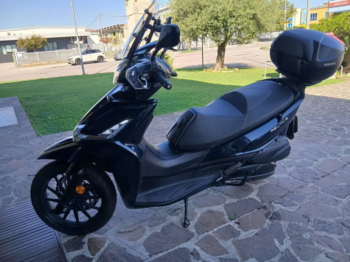 Kymco Agility 300i (2021 - 25) (3)