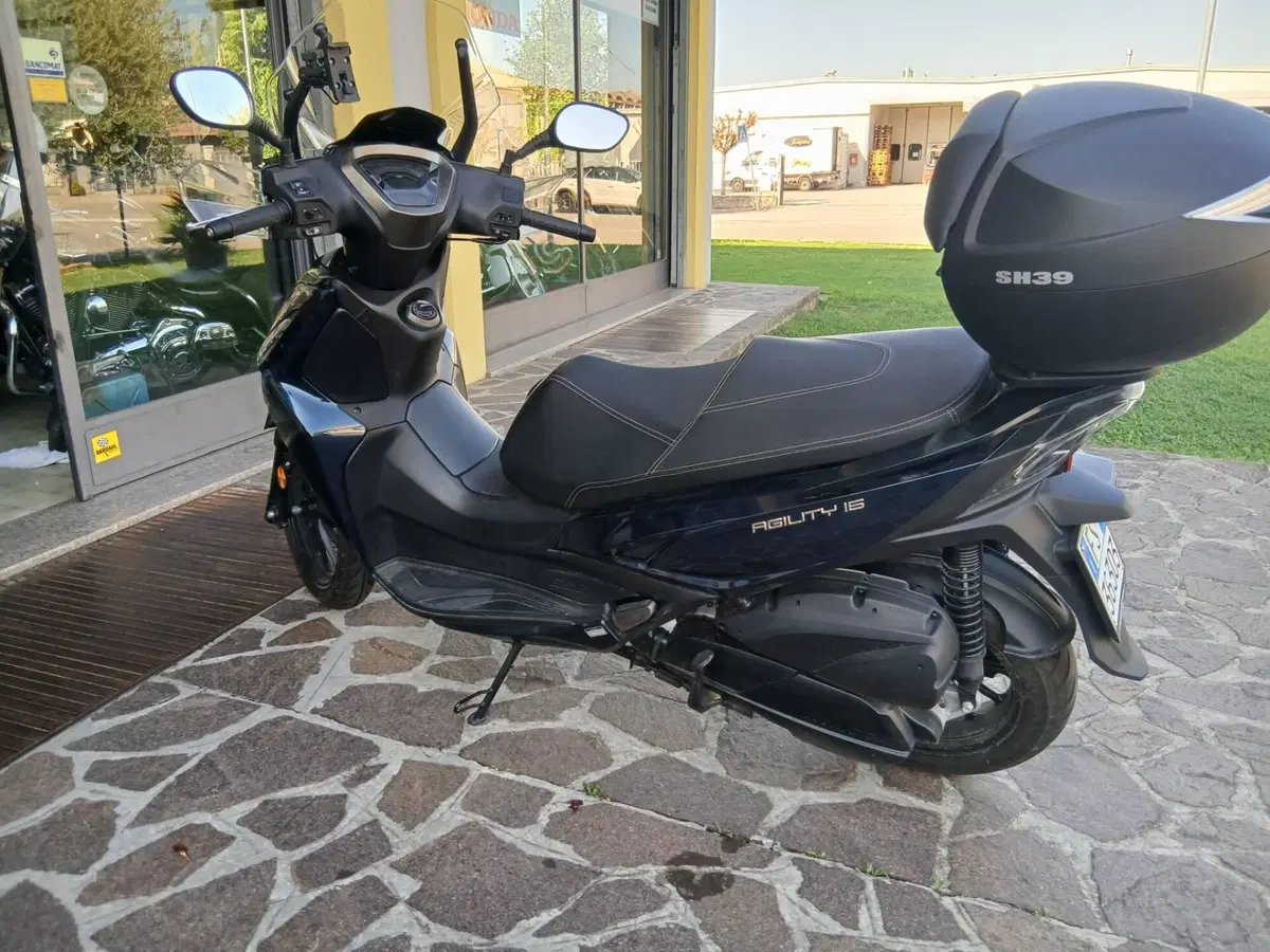 Kymco Agility 300i (2021 - 25) (4)