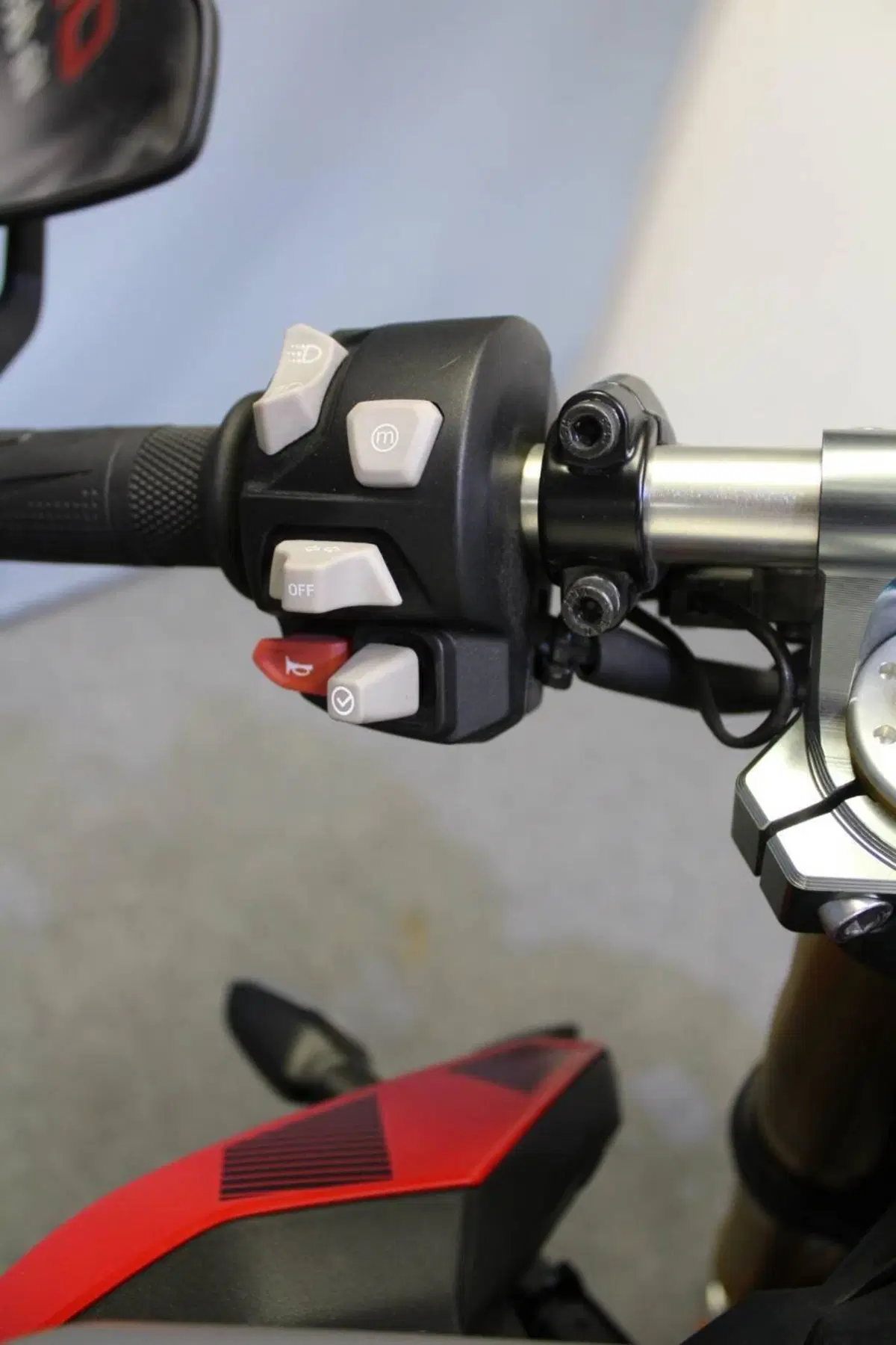 Triumph Street Triple 765 RX (2026) (8)