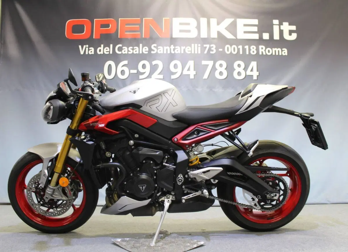 Triumph Street Triple 765 RX (2026) (11)