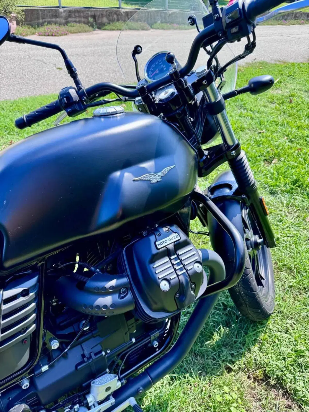 Moto Guzzi V7 III Stone (2017 - 20) (7)