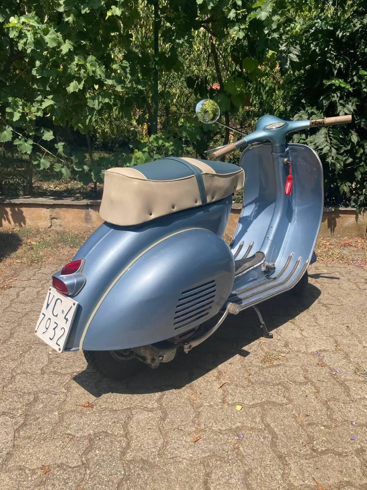 Piaggio Vespa 150 VBA 1T (4)
