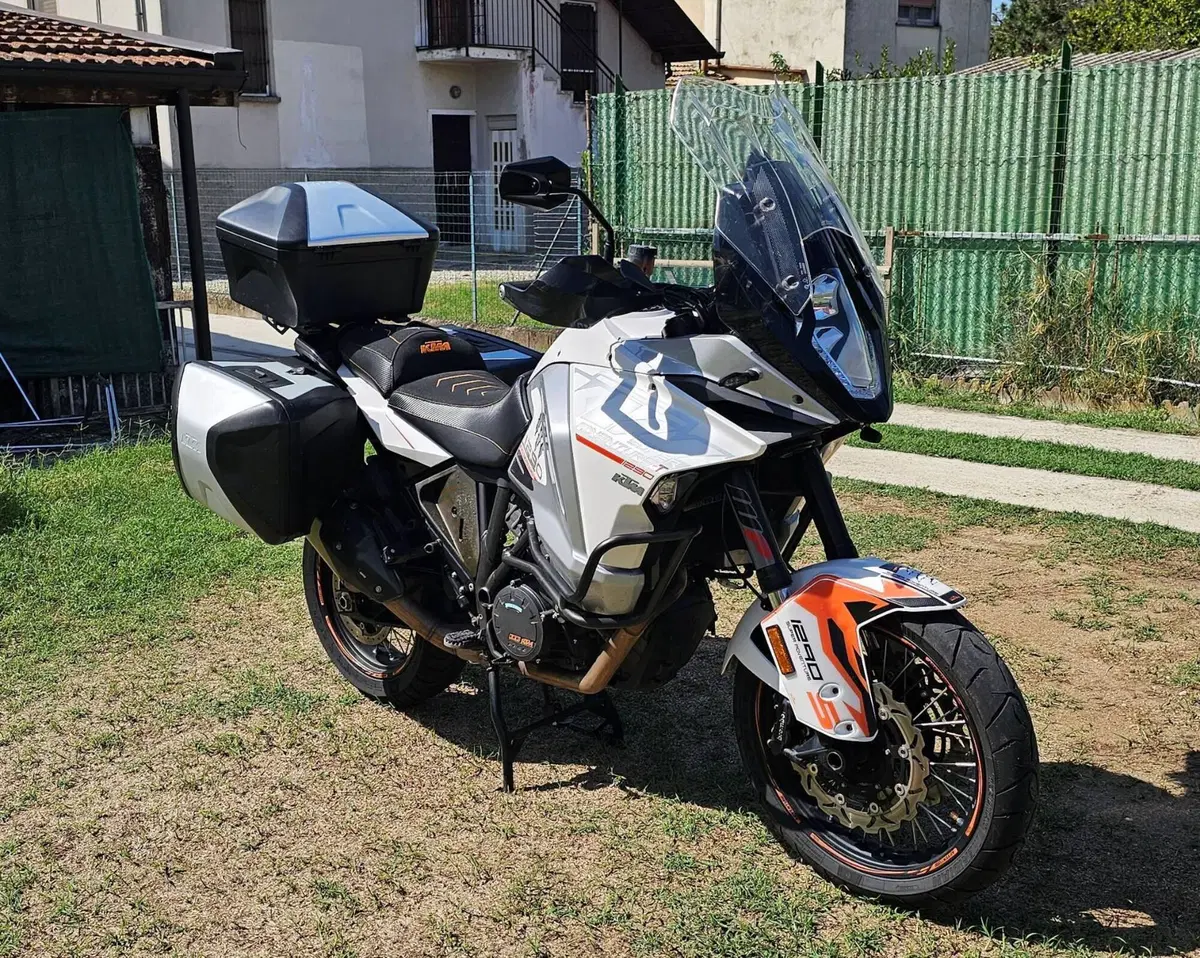 KTM 1290 Super Adventure T (2017) (2)