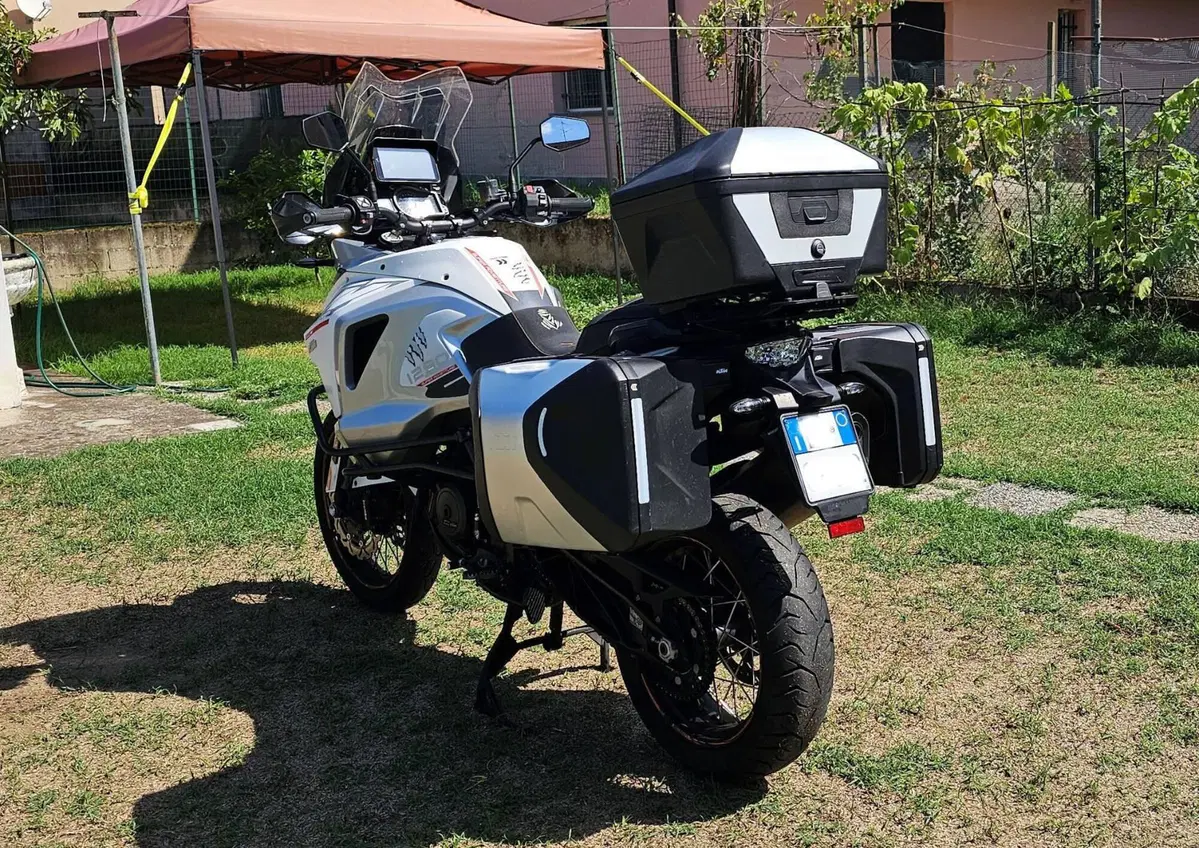 KTM 1290 Super Adventure T (2017) (4)