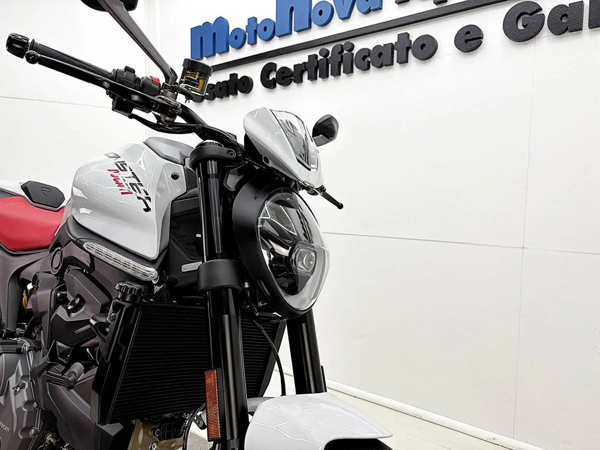 Ducati Monster 937 + (2021 - 25) (10)