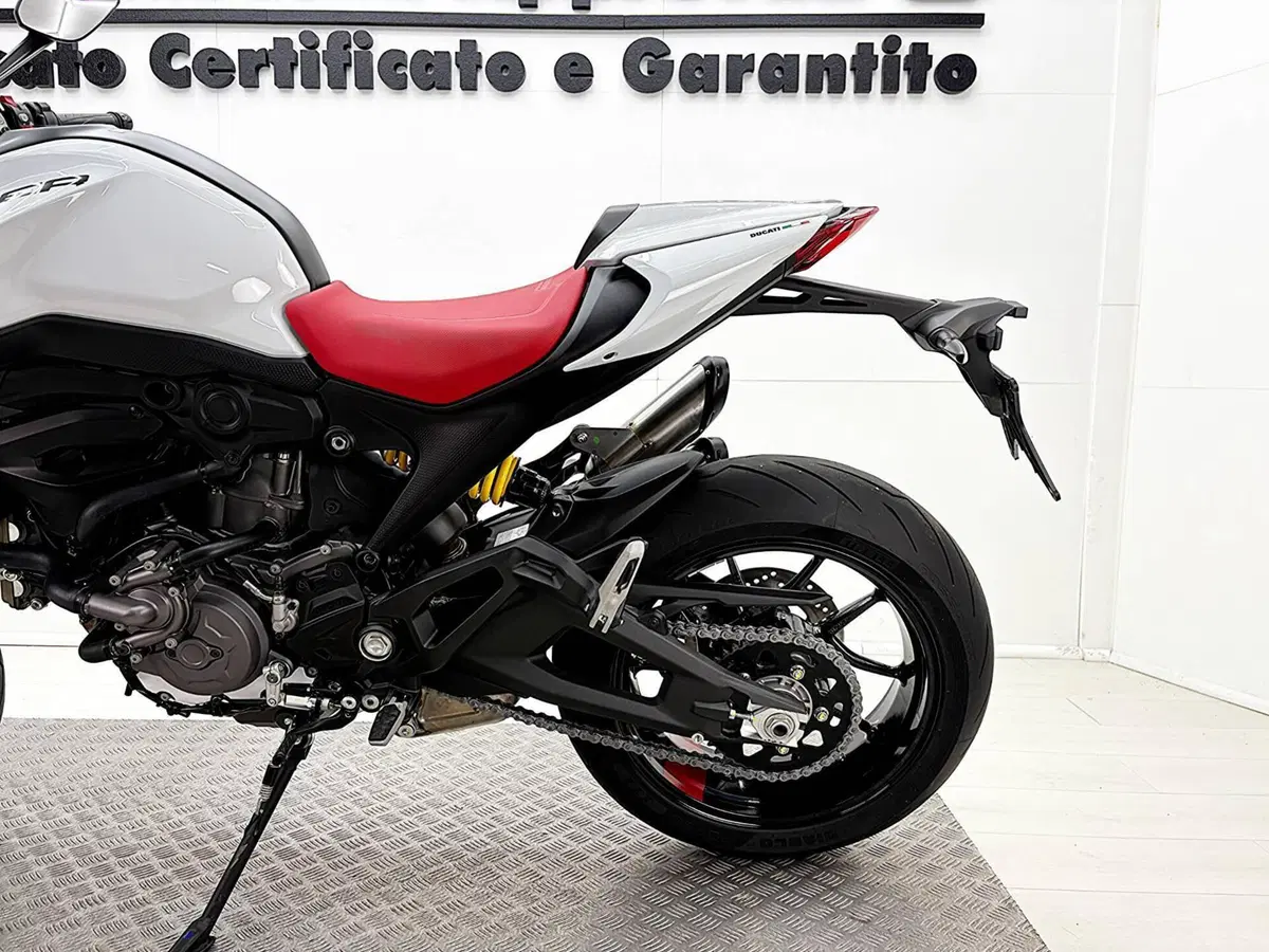 Ducati Monster 937 + (2021 - 25) (16)