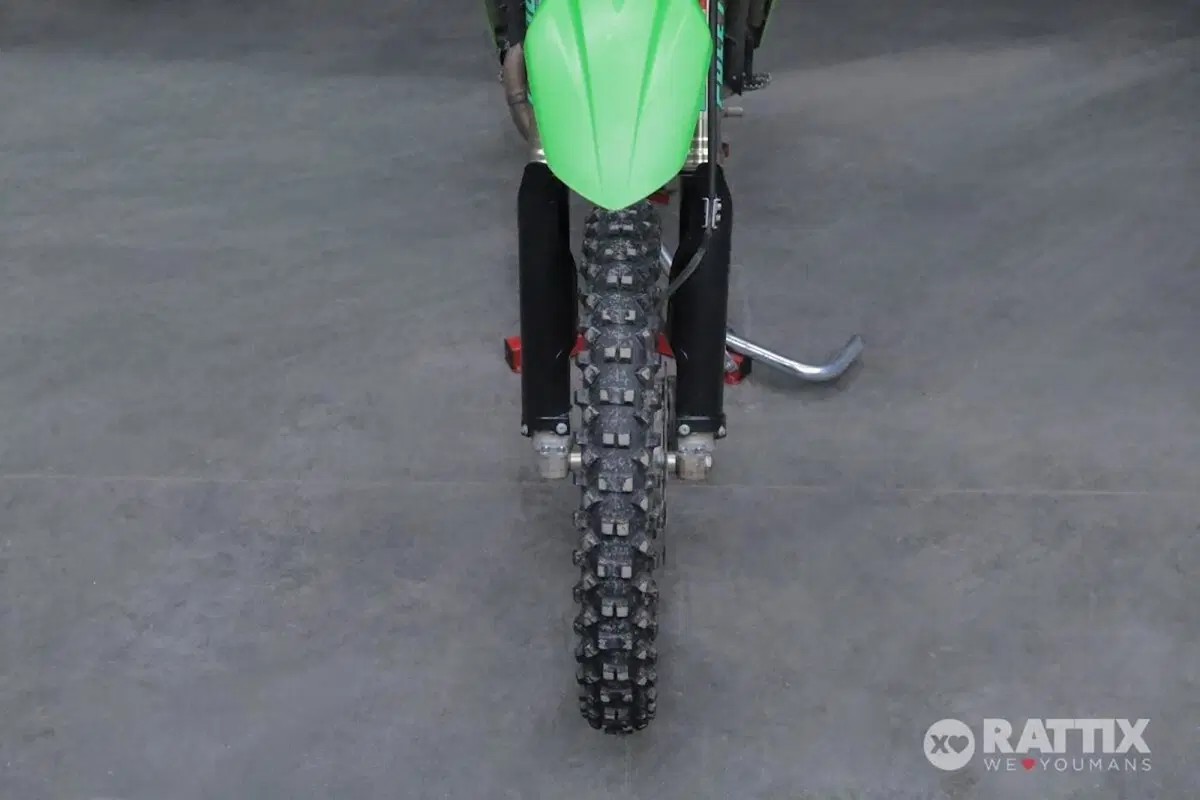 Kawasaki KX450F (2022) (10)