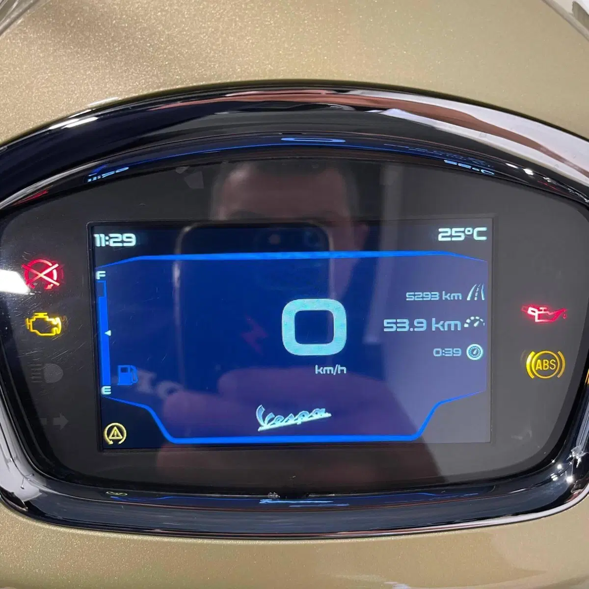 Vespa GTS 300 Hpe (2021 - 22) (4)