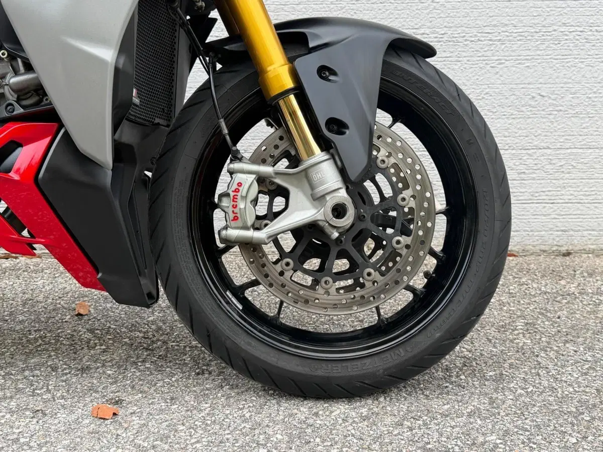 Ducati Streetfighter V2 S (2025 - 26) (17)