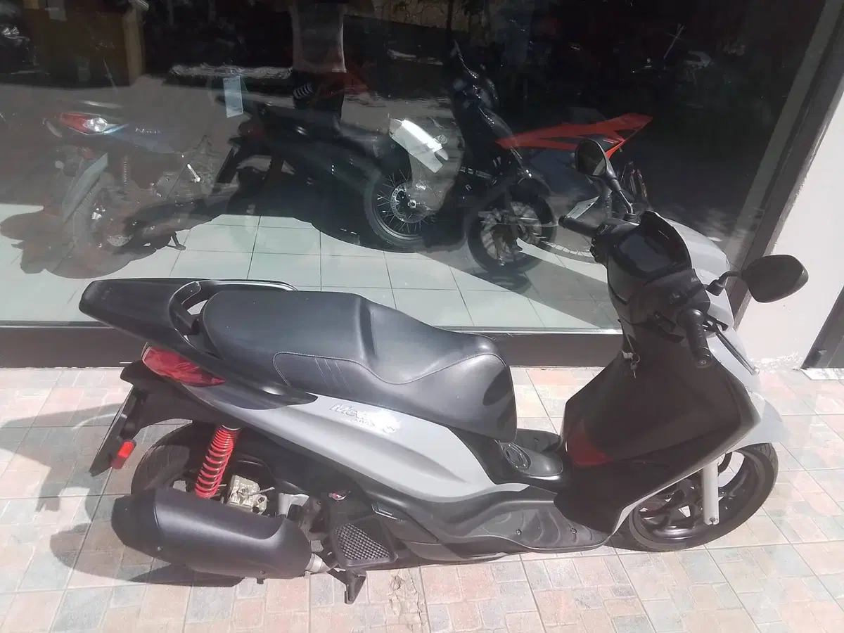Piaggio Medley 125 S ABS (2021 - 24) (3)