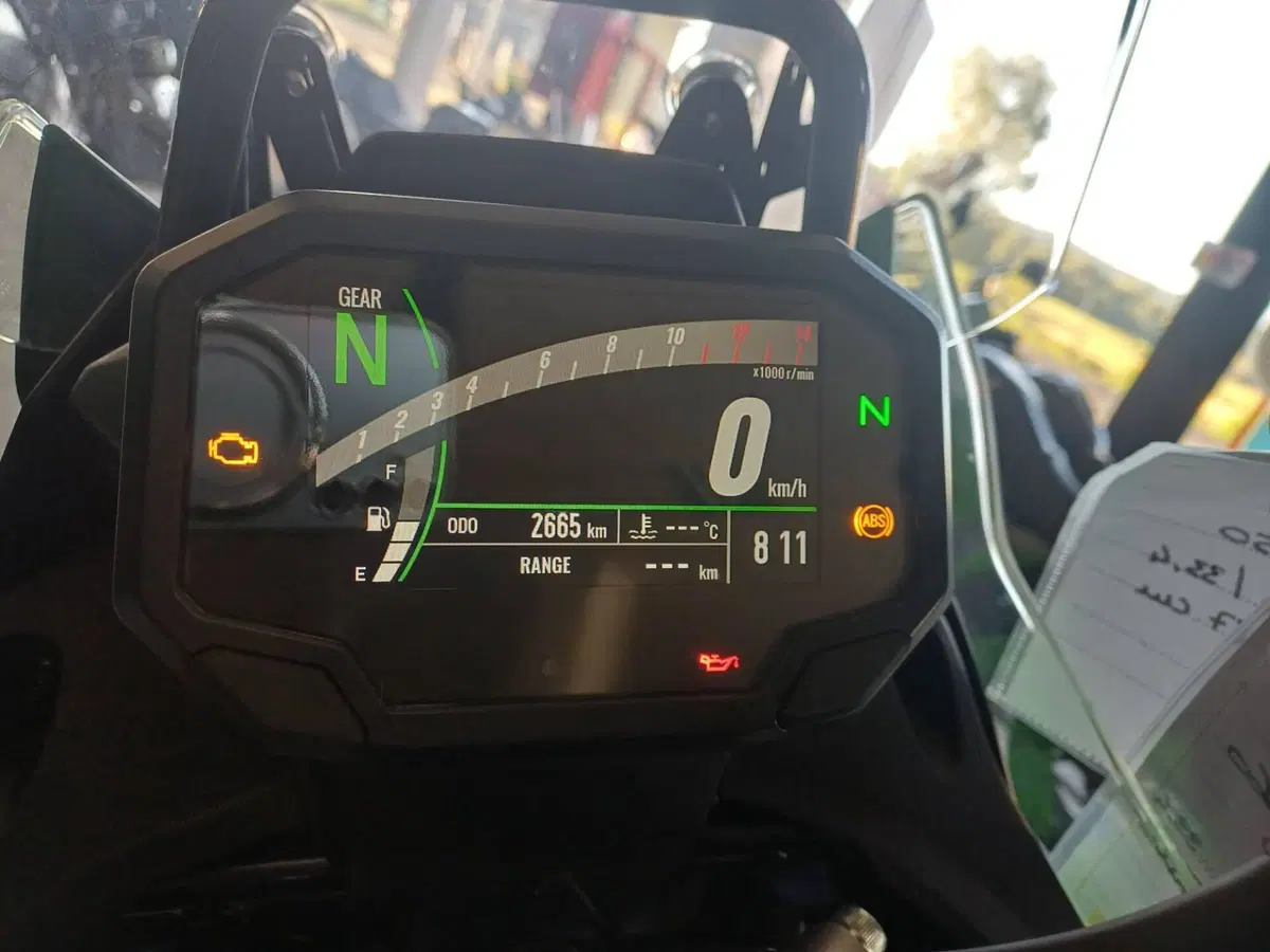 Kawasaki KLE 500 SE (2026) (3)