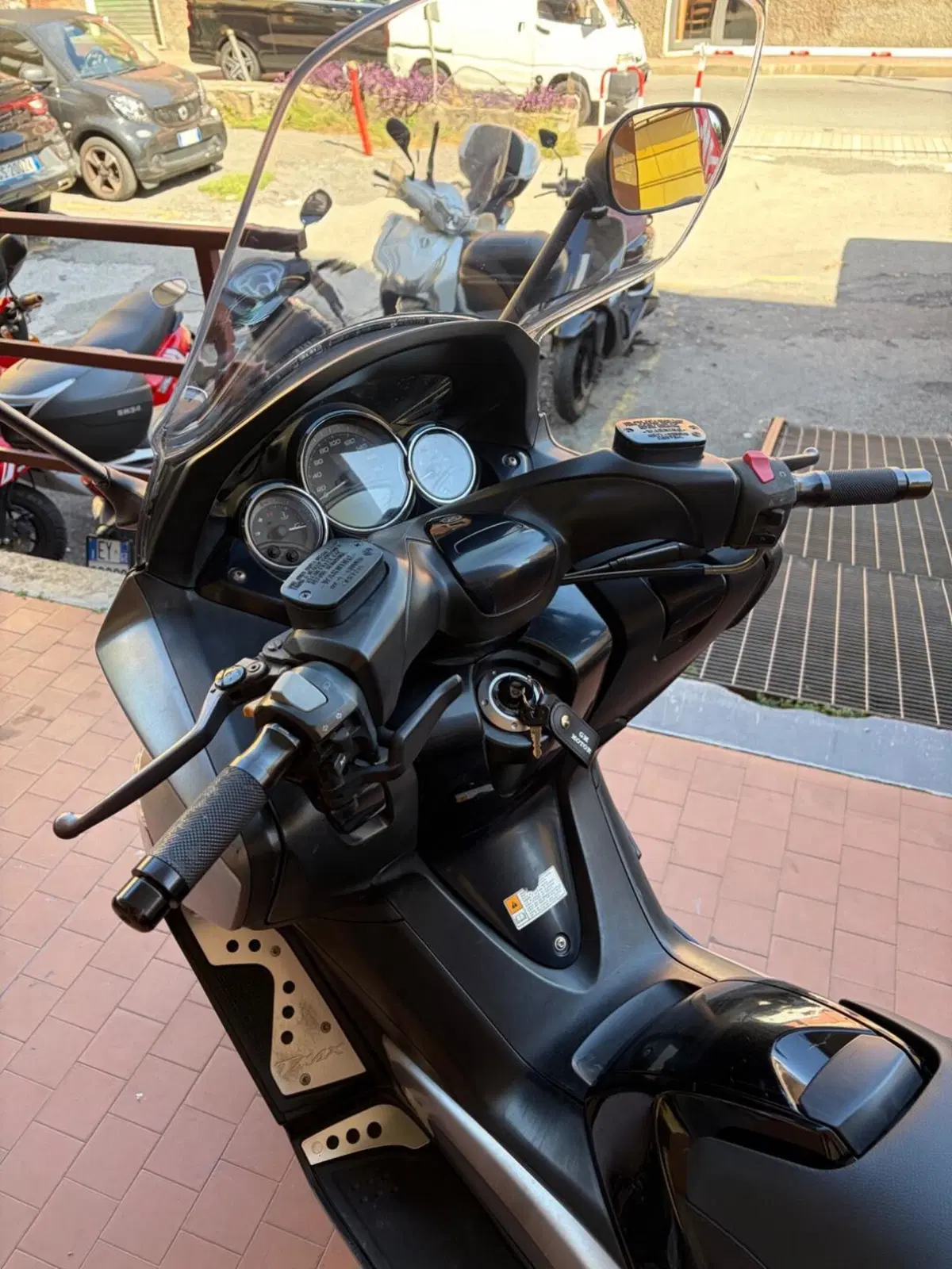 Yamaha T-Max 500 (2008 - 12) (5)