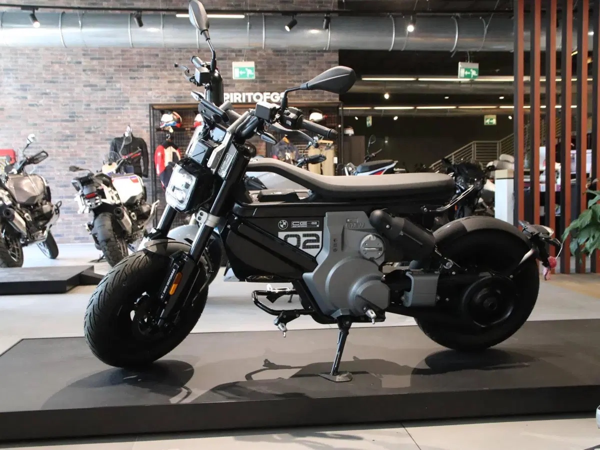 Bmw CE 02 AM (2024 - 26) (3)