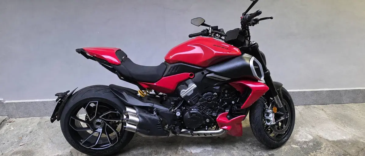 Ducati Diavel V4 (2023 - 26) (8)