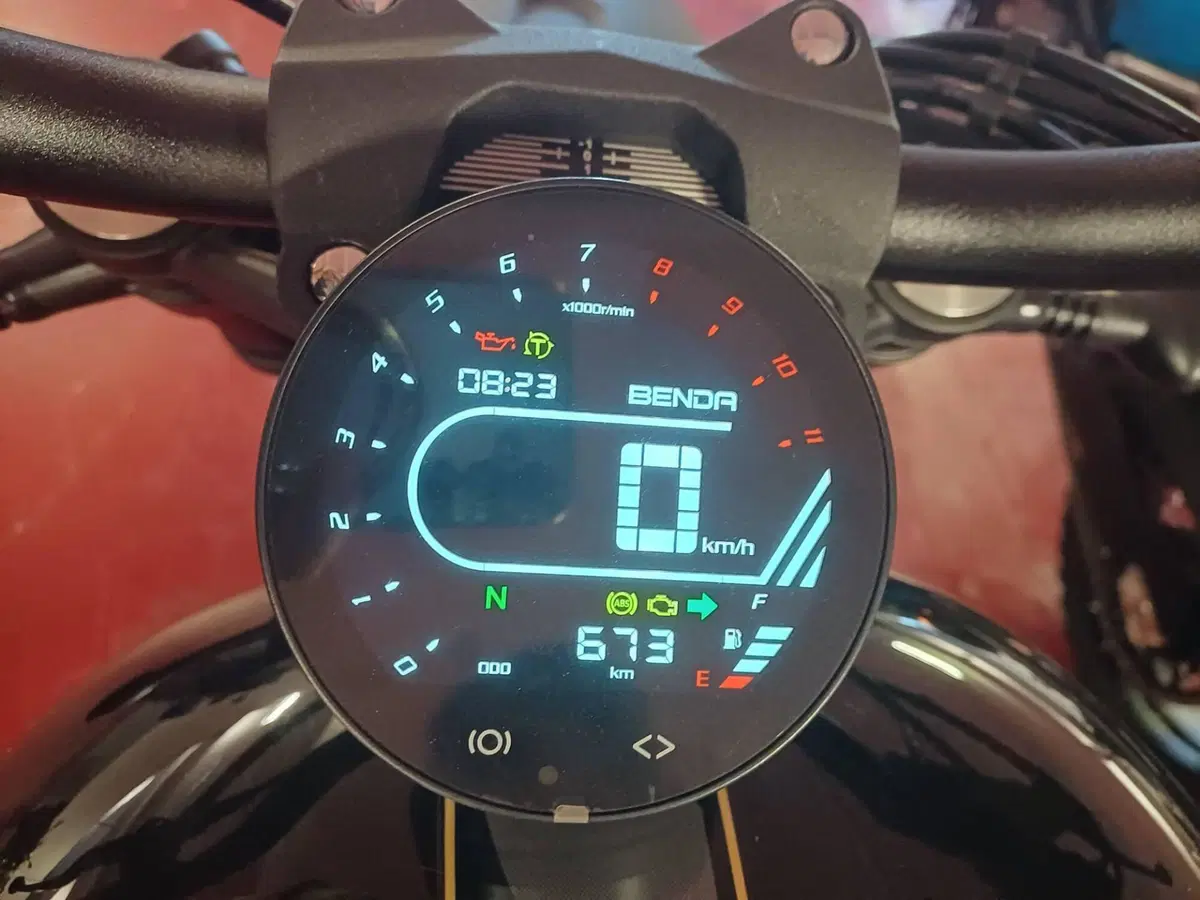 Benda Motorcycles Chinchilla 500 V2 (2025 - 26) (3)