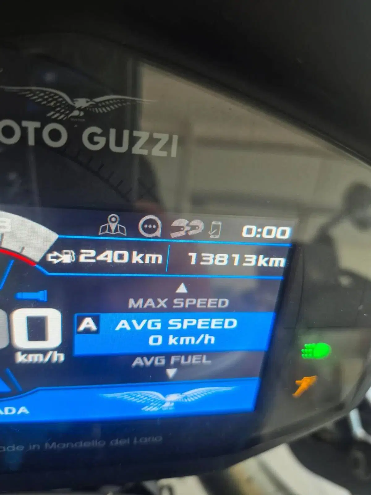 Moto Guzzi V85 TT Travel (2020) (3)