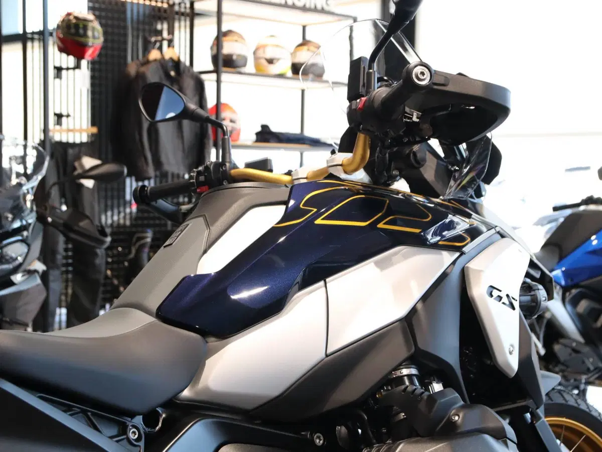 Bmw R 1300 GS Option 719 Tramuntana (2023 - 26) (9)
