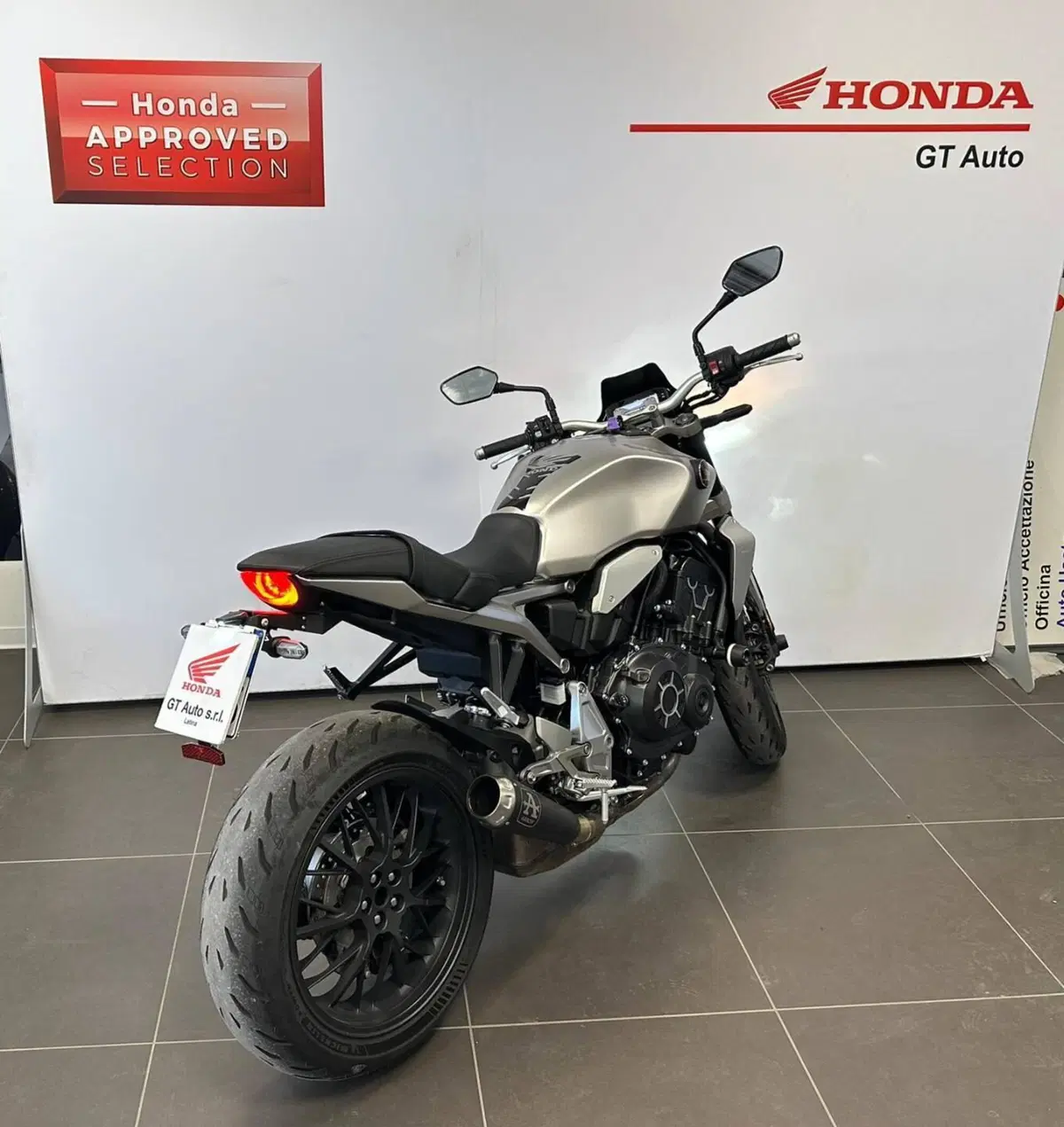 Honda CB 1000 R (2021 - 25) (8)