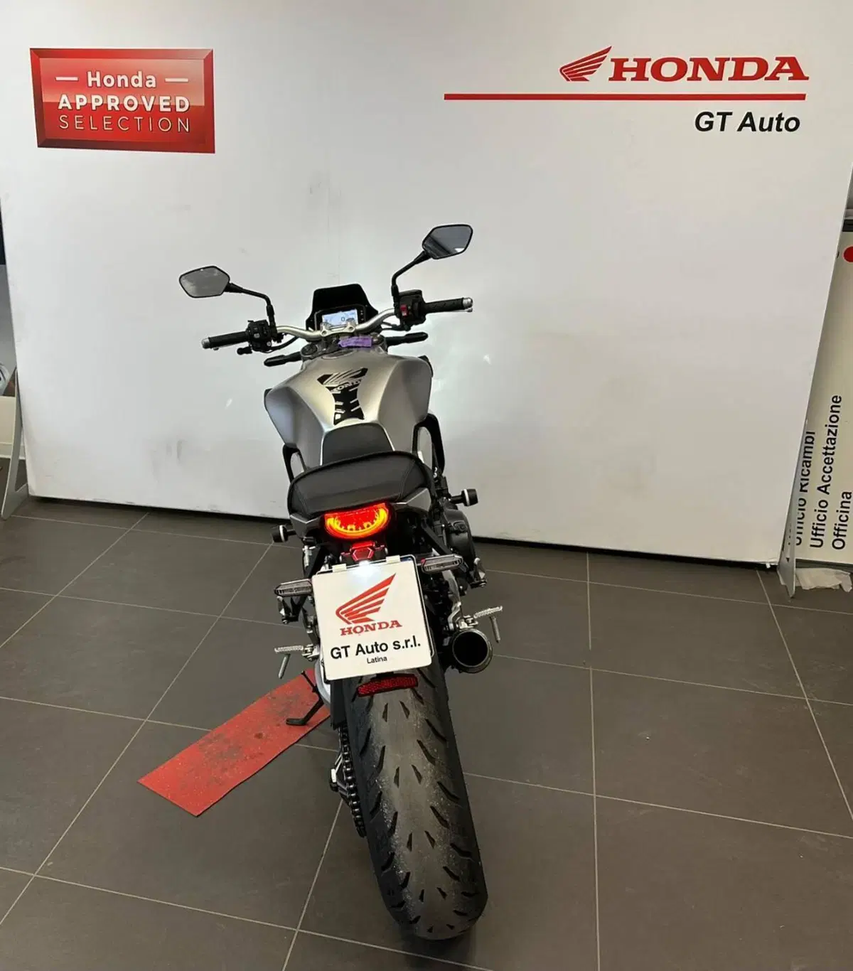 Honda CB 1000 R (2021 - 25) (12)