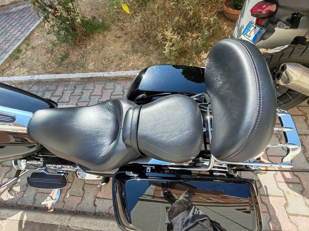 Harley-Davidson 107 Street Glide (2017 - 19) - FLHX (7)