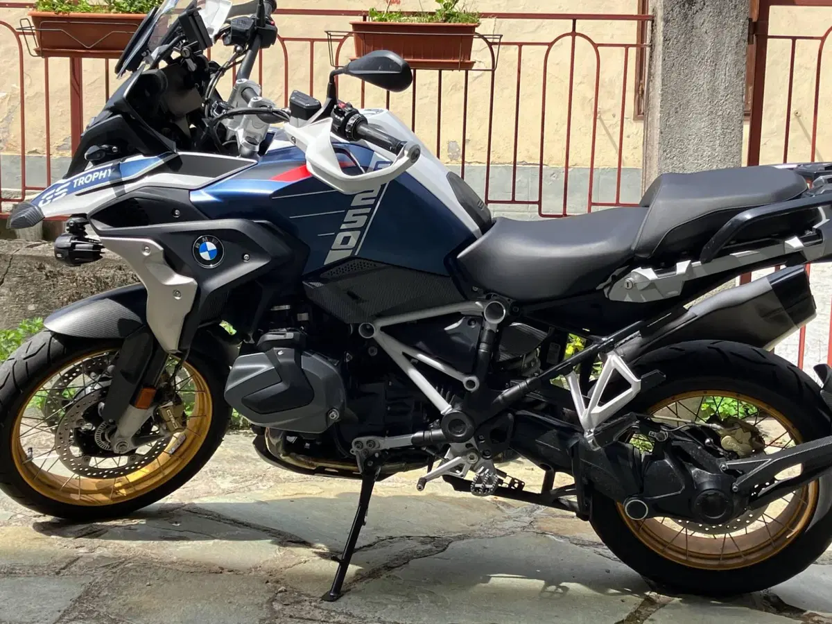Bmw R 1250 GS Ultimate Edition (2023) (2)