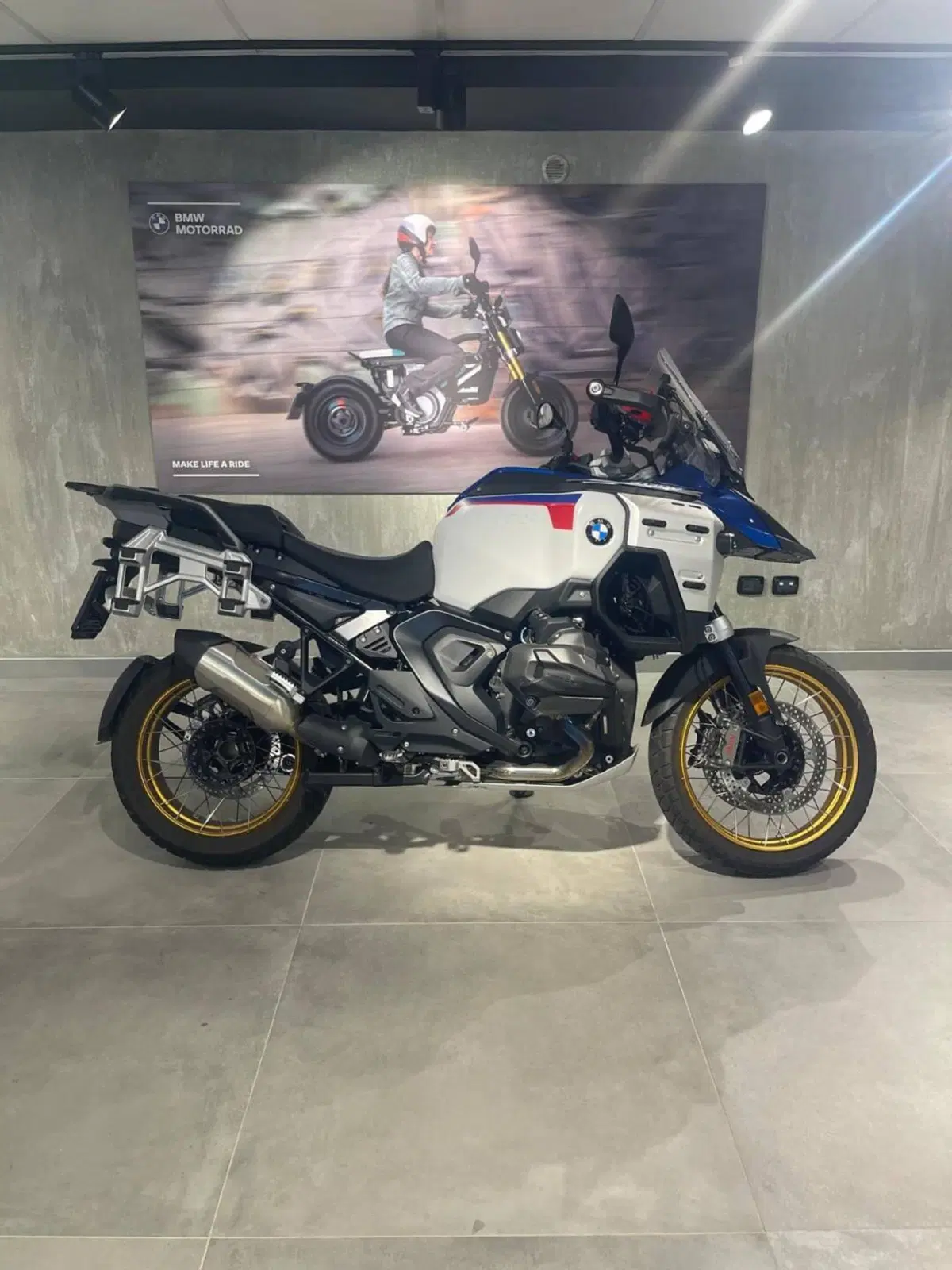 Bmw R 1300 GS Adventure Trophy (2025 - 26) (2)
