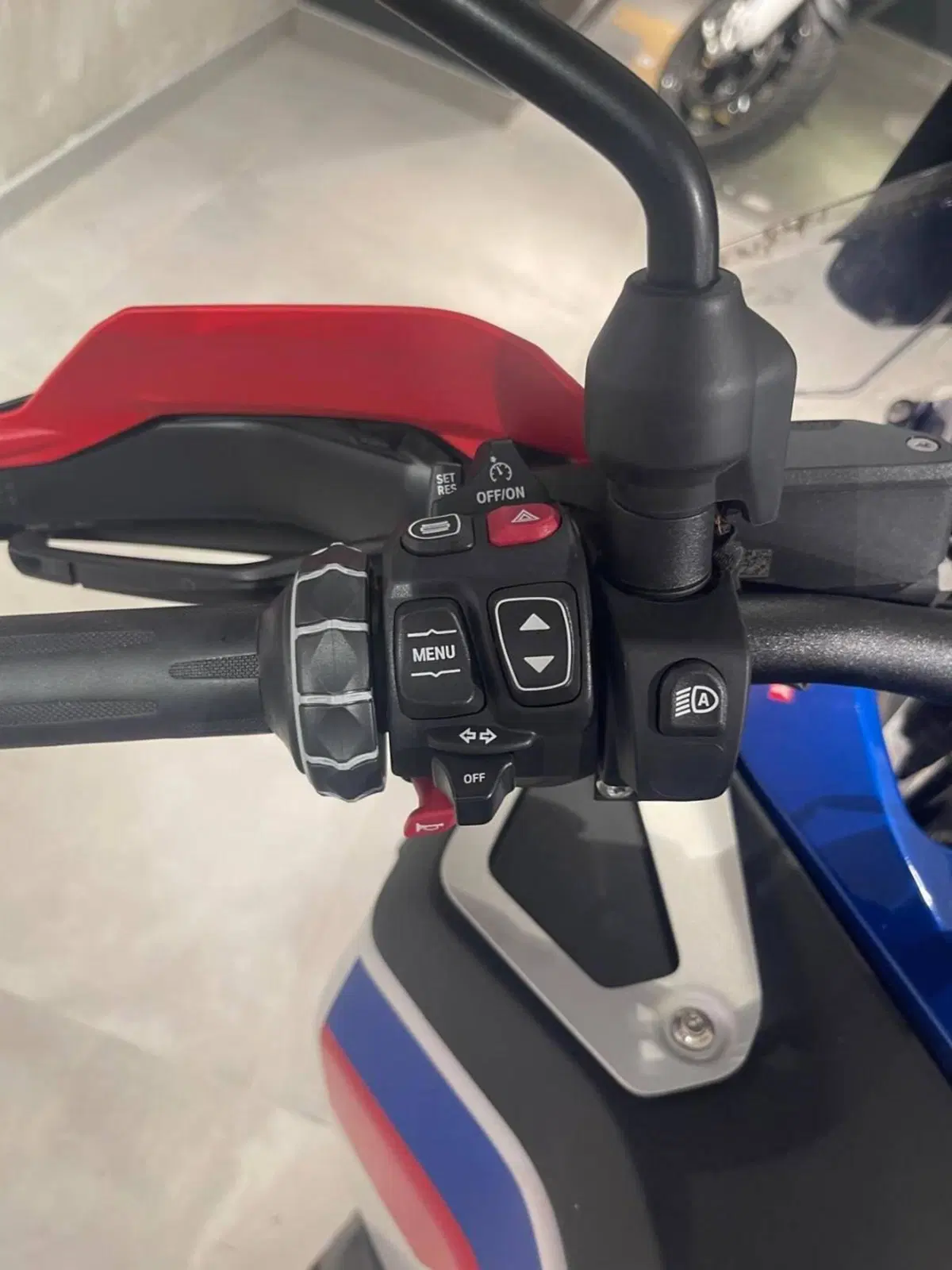 Bmw R 1300 GS Adventure Trophy (2025 - 26) (5)