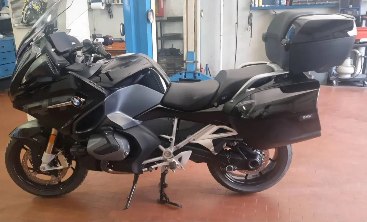 Bmw R 1250 RT (2021 - 25) (2)
