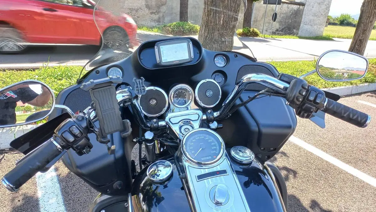 Harley-Davidson 1584 Road King Classic (2007 - 10) - FLHRC (4)