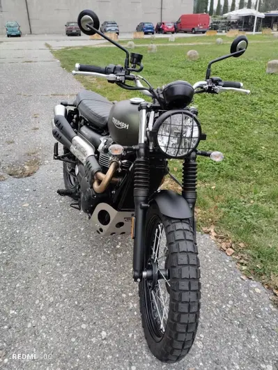 Triumph Scrambler 900 (2023 - 25) usata