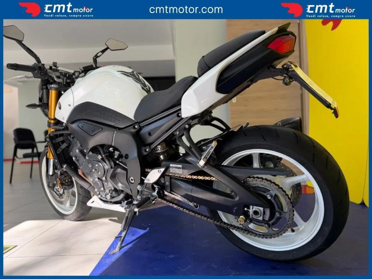 Yamaha FZ8 (2010 - 12) (8)