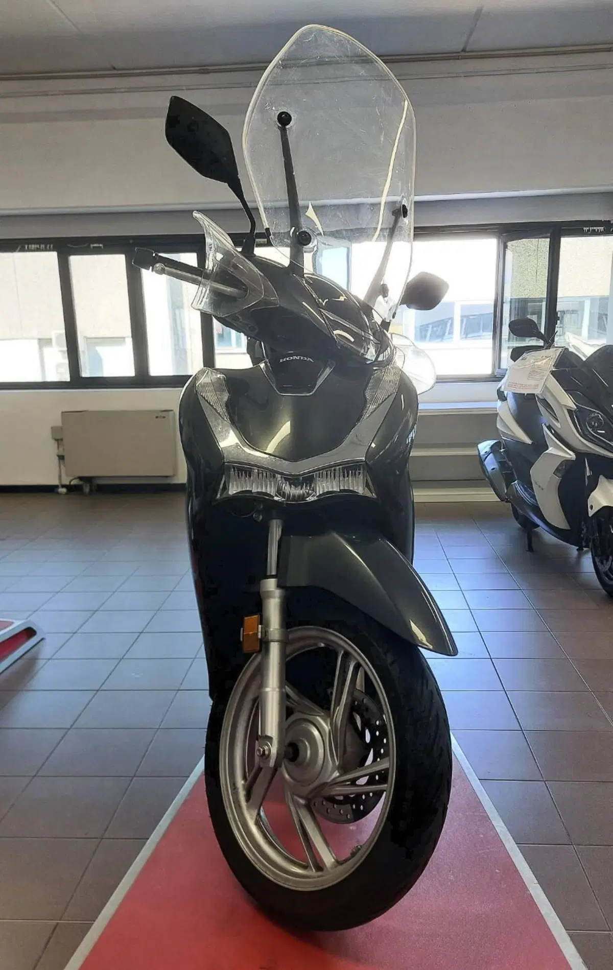 Honda SH 150i (2020 - 23) (3)