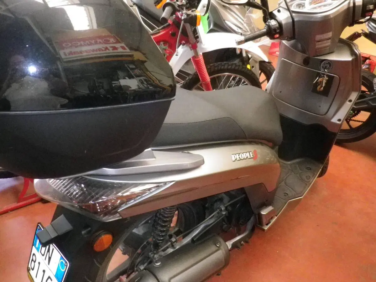 Kymco People 200 S (2005 - 06) (4)