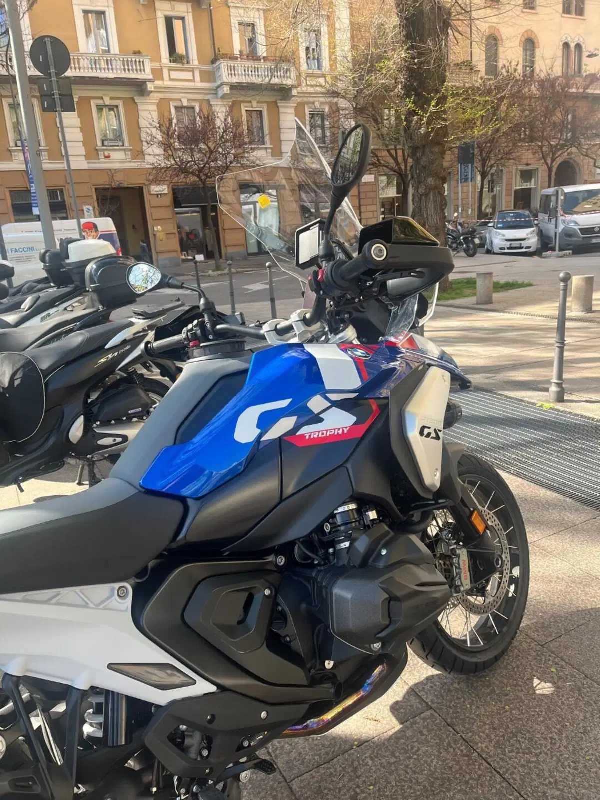 Bmw R 1300 GS Trophy (2023 - 26) (3)