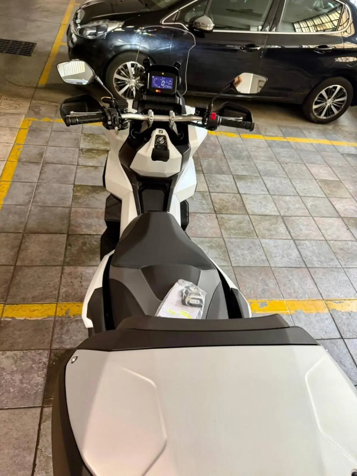 Honda ADV 350 (2022 - 24) (5)