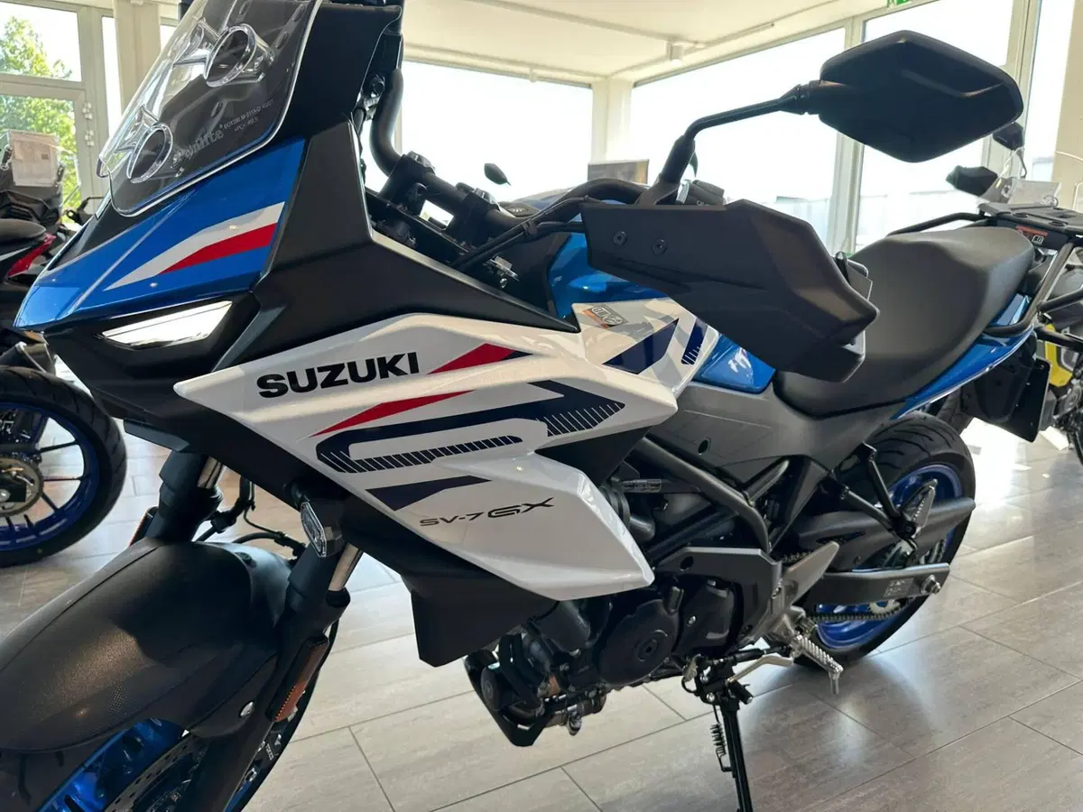 Suzuki SV-7GX (2026) (2)